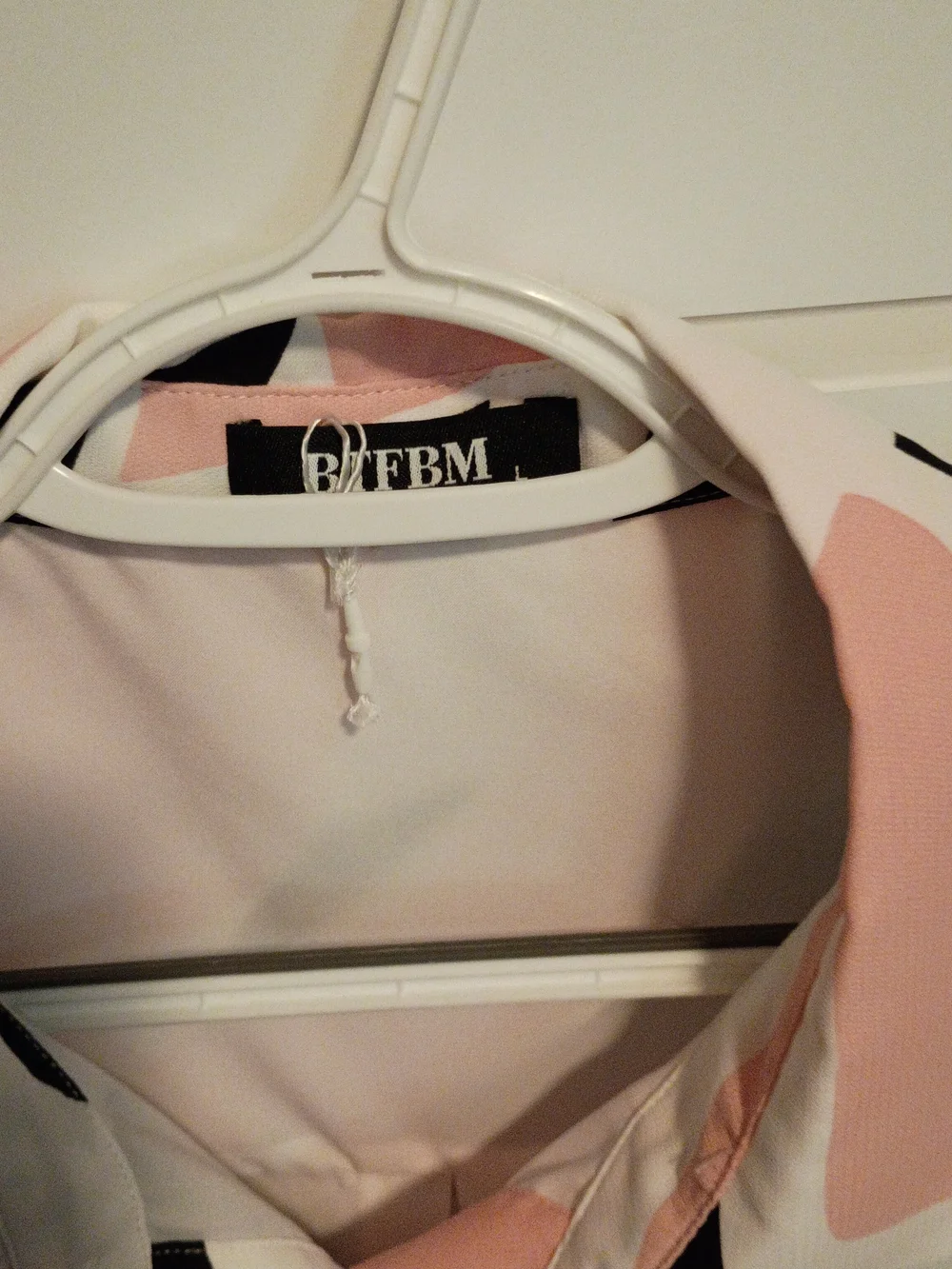Women’s Pink, Black & White Abstract Button-Front Shirt